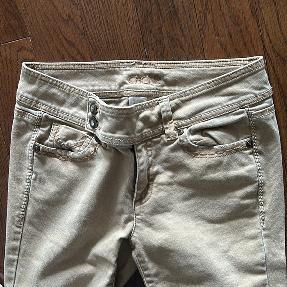 Cache Tan Embroidered Jeans - Size 0 - Picture 3 of 6